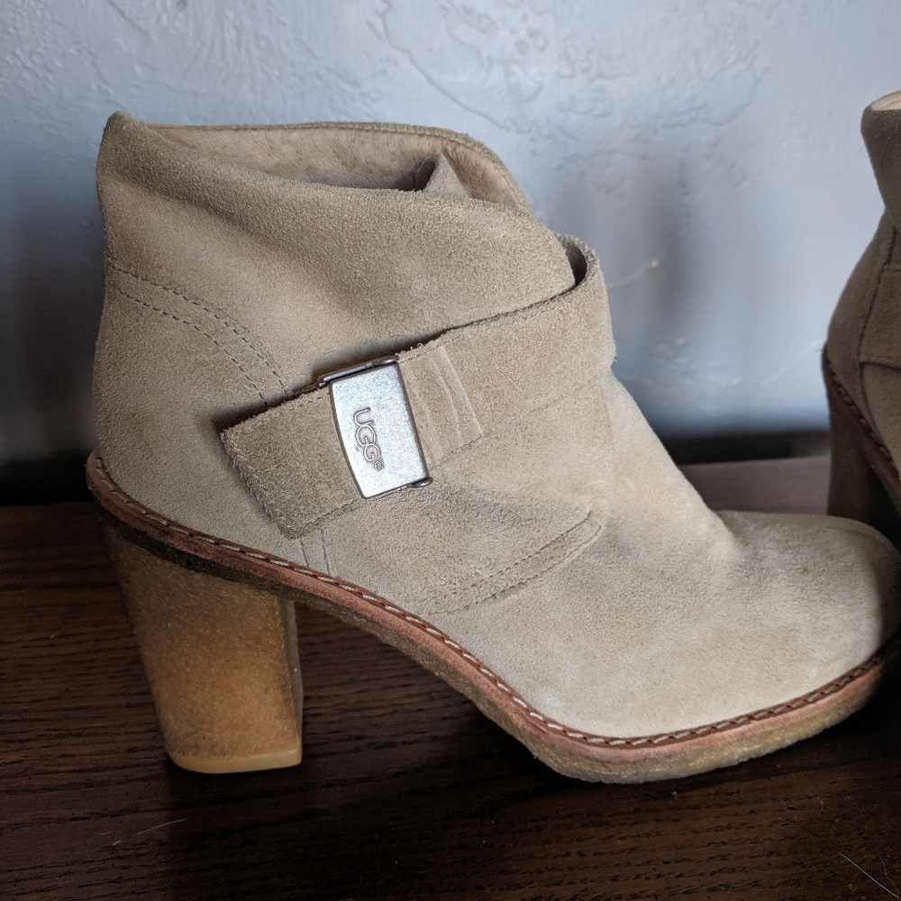 Size 7.5 UGG boots
